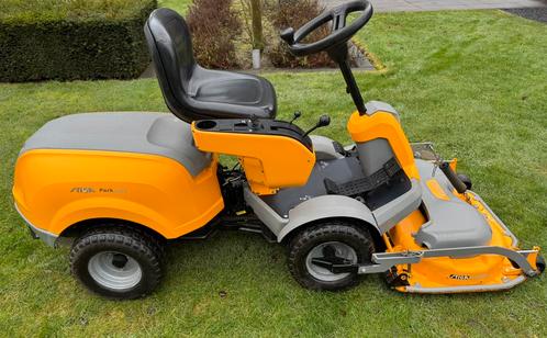 STIGA PARK 420P/ SERVO/ 95 CM COMBI MAAIDEK ZITMAAIER, Tuin en Terras, Grasmaaiers, Zo goed als nieuw, Benzine-grasmaaier, 50 cm of meer
