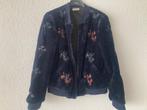 Sage and Ivy bomber Jack jas blauw blue flower zacht, Maat 38/40 (M), Zo goed als nieuw, Sage and Ivy, Verzenden