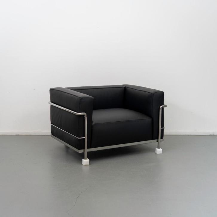 3x Cassina Le Corbusier LC3 Fauteuil Zwart Leer - Chroom, Huis en Inrichting, Fauteuils, Nieuw, Leer, Metaal, Ophalen of Verzenden