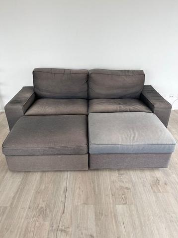 Ikea KIVIK antraciet 3-zits bank met twee hockers/voetbanken beschikbaar voor biedingen