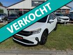 Volkswagen Taigo 1.0 TSI Style Business BEATS / IQ LIGHT / C, Gebruikt, Zwart, Leder en Stof, Wit