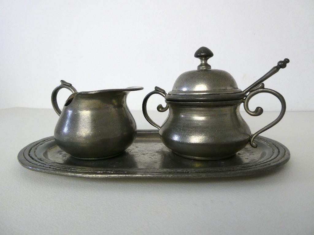 Tinnen roomstel F.Cristian melkkan suikerpot op serveerblad, Ophalen of Verzenden