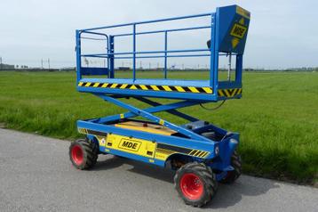Elektrisch snoeiplateau MDE Q325 EV  beschikbaar voor biedingen