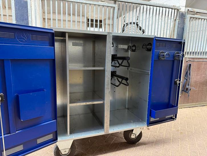 Show Tack Box for riders, light and spacious140H/1.20w/60D, Dieren en Toebehoren, Paarden en Pony's | Overige Paardenspullen, Zo goed als nieuw
