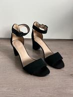 Clarks zwarte sandalen, Kleding | Dames, Schoenen, Zwart, Zo goed als nieuw, Clarks, Sandalen of Muiltjes