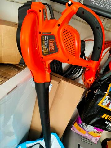 Black+Decker Bladblazer met Zuigfunctie - nieuw beschikbaar voor biedingen