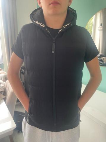 Icon Bodywarmer - Stijlvol en Warm! beschikbaar voor biedingen
