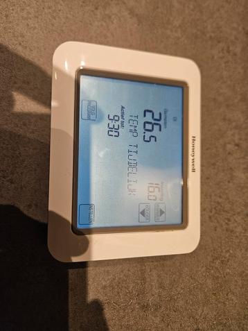 Honeywell touch thermostaat beschikbaar voor biedingen