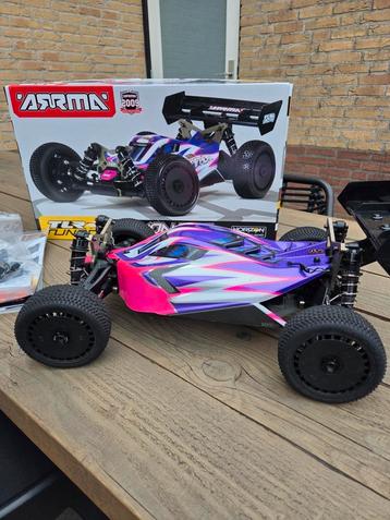 Arrma Typhon 6s TLR roller beschikbaar voor biedingen