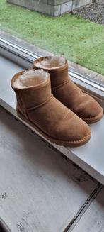 Uggs cognac kleur 37/38, Kleding | Dames, Lage of Enkellaarzen, Ophalen of Verzenden, Bruin, Zo goed als nieuw