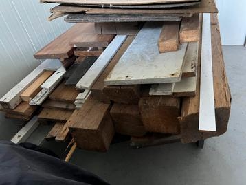Partij brandhout. beschikbaar voor biedingen