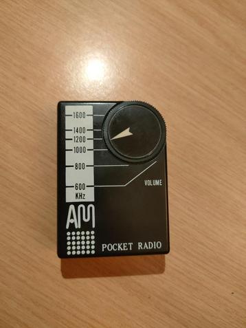 Vintage Portable Pocket Radio - AM Frequencies beschikbaar voor biedingen