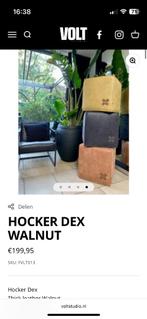 Hocker Dex Volt - mustard - leer - poef, Huis en Inrichting, Ophalen, Minder dan 50 cm, Vierkant, Zo goed als nieuw