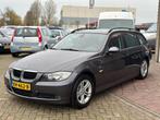 BMW 3-serie Touring 318i Business Line - Cruise - Clima -, Zwart, Navigatiesysteem, Origineel Nederlands, Handgeschakeld