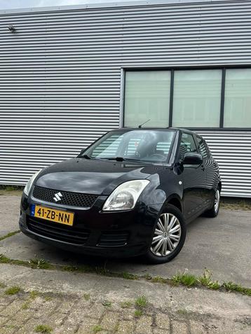 Suzuki Swift 1.3 5D 2007 Zwart airco navi Apple CarPlay 