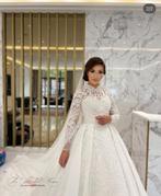 Prachtige bruidsjurk met Spaanse sluier, Kleding | Dames, Trouwkleding en Trouwaccessoires, Ophalen of Verzenden, Zo goed als nieuw