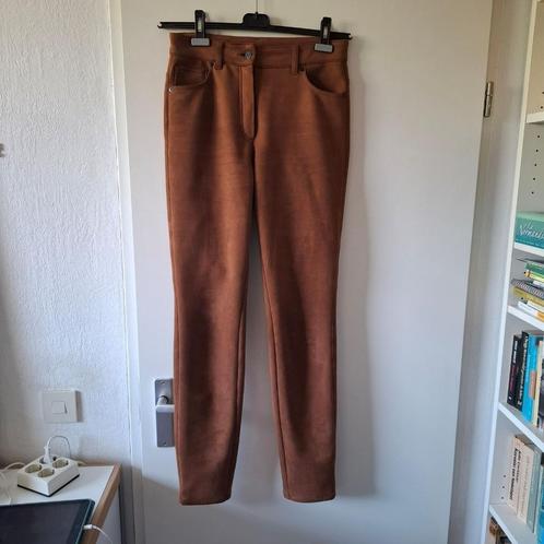 broek Rosner 38, Kleding | Dames, Broeken en Pantalons, Zo goed als nieuw, Maat 38/40 (M), Bruin, Lang, Ophalen of Verzenden