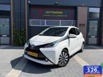 Toyota Aygo 1.0 VVT-i x-play A.U.R.Camera/Apple Carplay/NAP, Voorwielaandrijving, Gebruikt, Euro 6, Start-stop-systeem