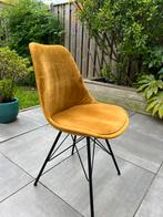 Drie stuks okergele suede stoelen met stalen poot ZGAN, Huis en Inrichting, Stoelen, Ophalen, Overige kleuren, Drie, Zo goed als nieuw
