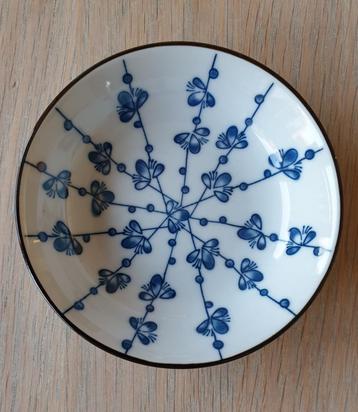 RIVERDALE Blauw Wit Petitfour Schoteltje Theetipje Schaaltje beschikbaar voor biedingen