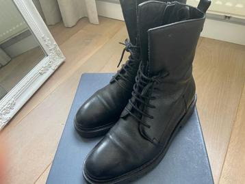 Stoere leren boots van River Woods beschikbaar voor biedingen