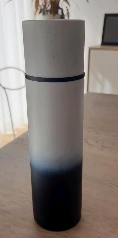 Thermosfles van retulp 500 ml nieuw zwart met wit, Sport en Fitness, Bidons, Zo goed als nieuw, Ophalen of Verzenden