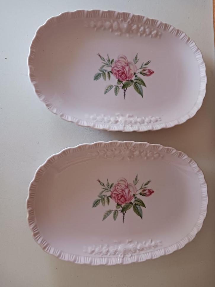 2 stuks ovale schaaltjes “Porselaine rosé Hutschenreuther”, Huis en Inrichting, Woonaccessoires | Overige, Ophalen