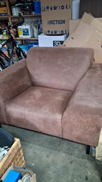 Comfortabele bruine stoel