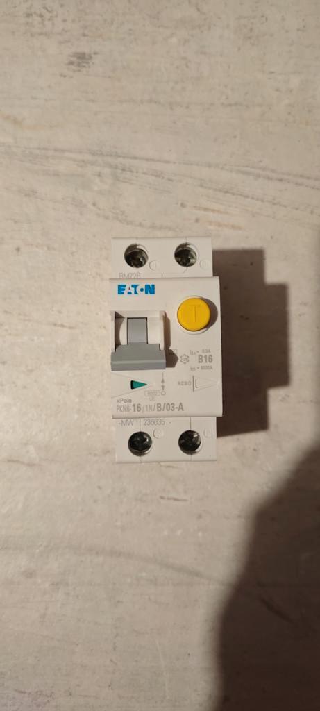 Eaton PKNS-16/1N/B/03-A Aardlekautomaat B16 30mA, Doe-het-zelf en Verbouw, Elektra en Kabels, Zo goed als nieuw, Ophalen of Verzenden