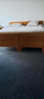 2 senioren ledikanten 90/200 zonder matras