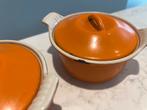 Le Creuset sauspan Harmonic Orange 14 cm in gebruikte staat, Gebruikt, Gietijzer, Ophalen of Verzenden, Keramische plaat