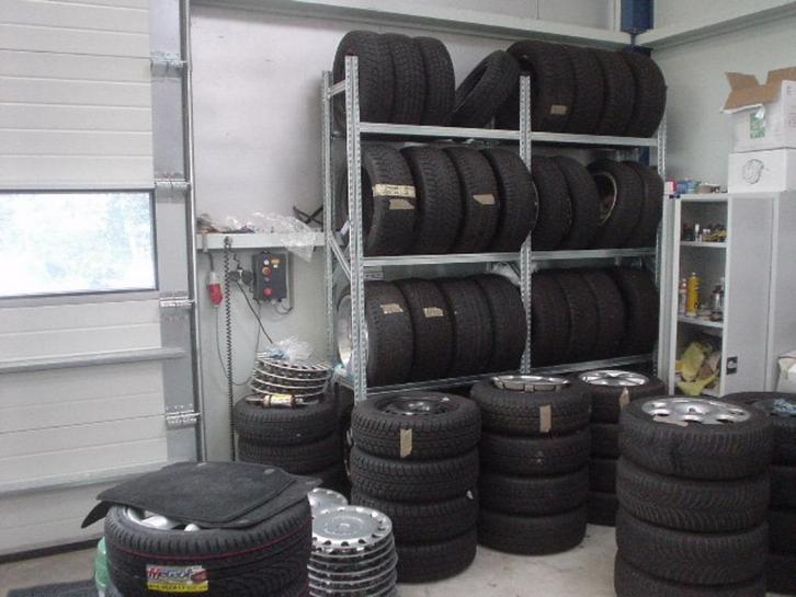 winterbanden VW Polo Golf up met velgen ford fiesta swift, Auto-onderdelen, Banden en Velgen, Band(en), Winterbanden, 15 inch