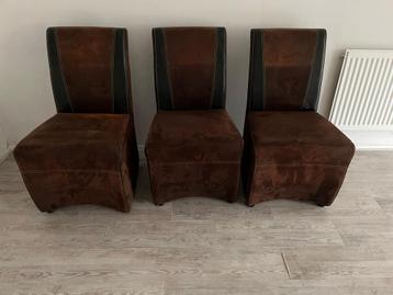 3 stuks Bruine Stoel met Lederen Bekleding beschikbaar voor biedingen