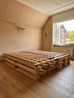 Palletbed 2 persoons bed 180 - 90 x 210 lattenbodem pallets, Ophalen, 210 cm, Tweepersoons, Zo goed als nieuw