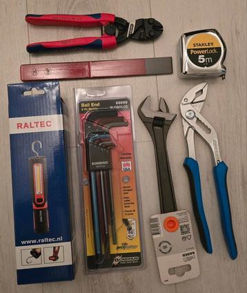 Set nieuw gereedschap beschikbaar voor biedingen