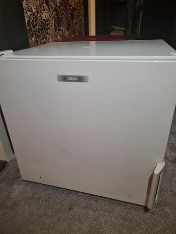 Compact en Praktisch: Zanussi Tafelmodel Vriezer beschikbaar voor biedingen