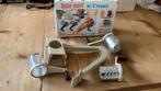 Moulinex mouli-grater met 3 trommels jaren 70, Verzamelen, Retro, Huis en Inrichting, Ophalen