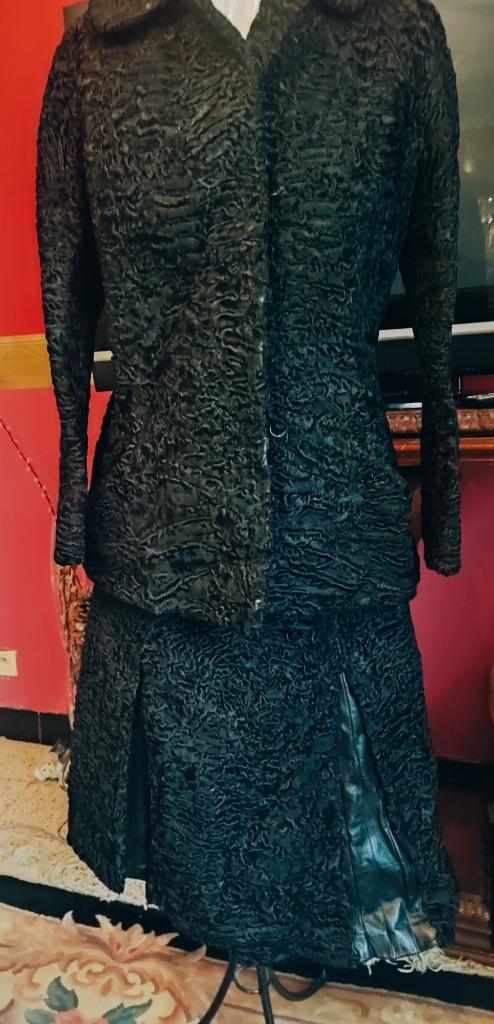 Astrakan jas en rok, Duitsland, Kleding | Dames, Jassen | Winter, Zo goed als nieuw, Maat 36 (S), Zwart, Ophalen of Verzenden