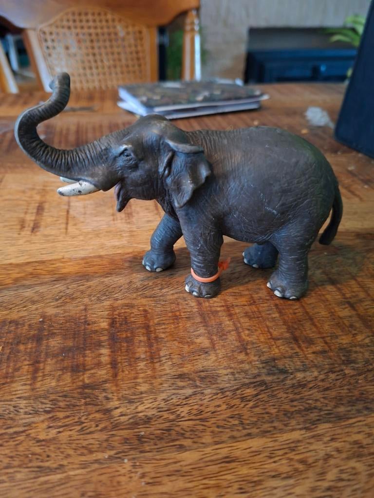Schleich nr 1  olifant, Ophalen of Verzenden, Zo goed als nieuw, Wild dier, Beeldje of Figuurtje