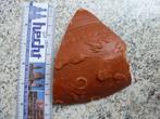 Archeologische vondst Roman Terra Sigillata Twee stukken #A, Verzenden