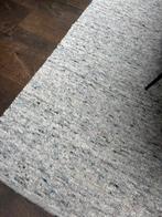 Wollen vloerkleed (geknoopt), Huis en Inrichting, Ophalen, 200 cm of meer, Crème, Zo goed als nieuw