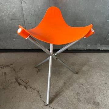 Jaren 70 vintage kunststof vouwkrukje Frans design Lallemand beschikbaar voor biedingen