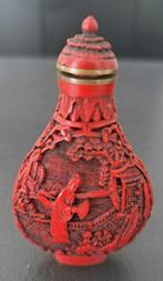 Sierlijk Chinees snuifflesje, Antiek en Kunst, Kunst | Niet-Westerse kunst, Ophalen of Verzenden