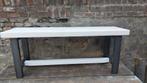 Handgemaakt wit bankje/sidetable met zwart stalen poten, Ophalen, Nieuw, 25 tot 50 cm, Rechthoekig