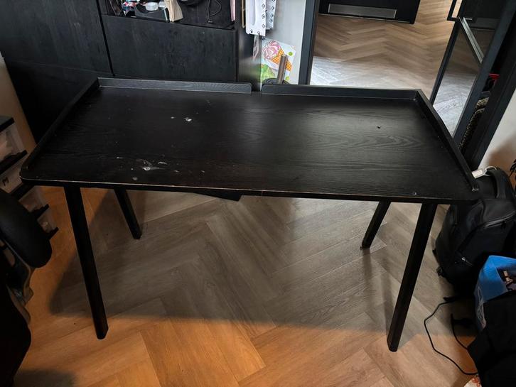 Zwart bureau van Karwei merk Woood, Huis en Inrichting, Bureaus, Gebruikt, Ophalen