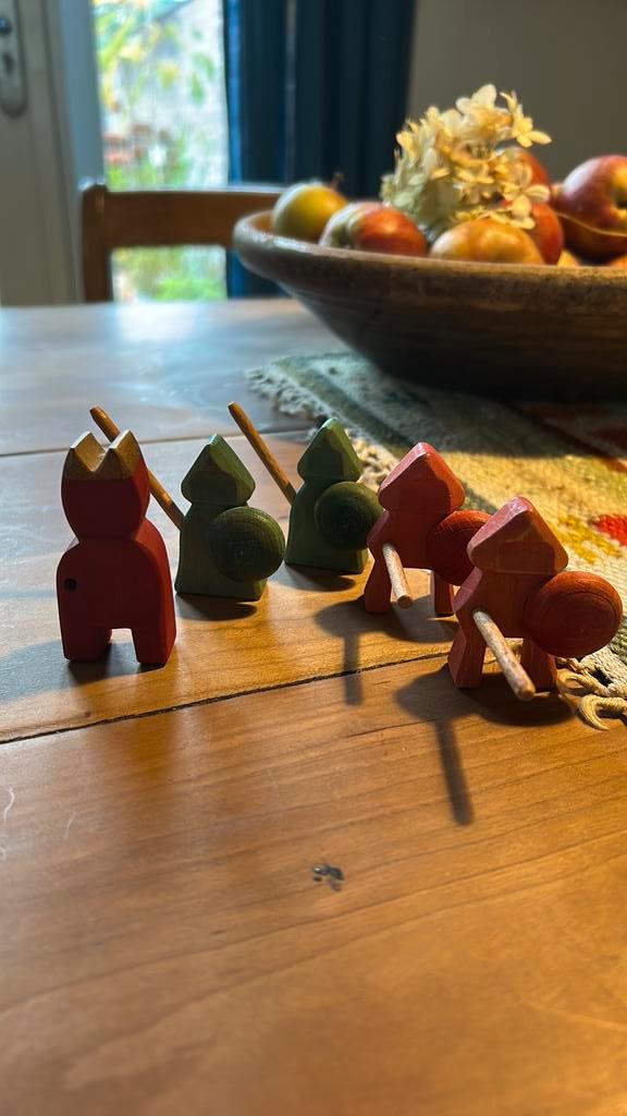 Houten ridders koning antroposofisch waldorf open ended, Kinderen en Baby's, Speelgoed | Houten speelgoed, Zo goed als nieuw, Ophalen of Verzenden