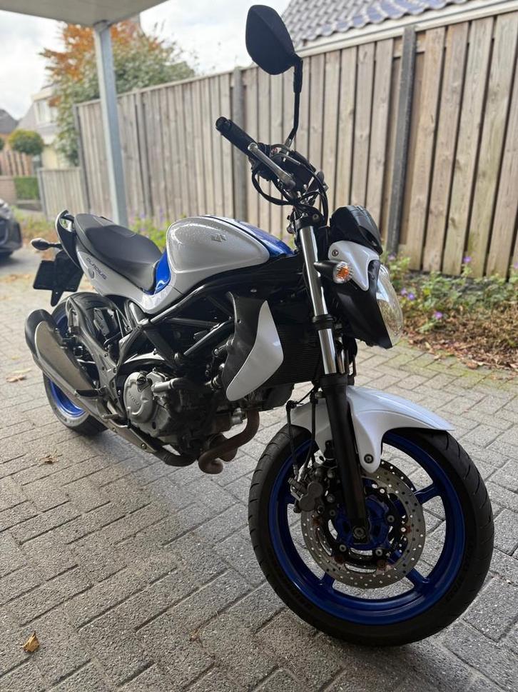 Suzuki Tour Gladius ABS (SV650) A2 Rijbewijs! | Handvat Verw, Motoren, Motoren | Suzuki, Bedrijf, Toermotor, 12 t/m 35 kW, ABS