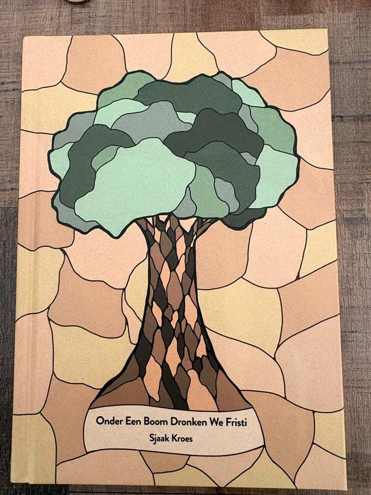 Onder Een Boom Dronken We Fristi - Sjaak Kroes, Boeken, Gedichten en Poëzie, Zo goed als nieuw, Eén auteur, Ophalen of Verzenden