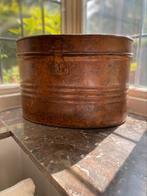 Grote oude Engelse hoedenblik te koop. Nog in mooie staat., Antiek en Kunst, Ophalen