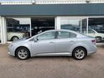 Toyota AVENSIS 1.8 VVTi Dynamic Clima Cruise Trekh. 107.214k, Auto's, Voorwielaandrijving, 65 €/maand, 15 km/l, Origineel Nederlands